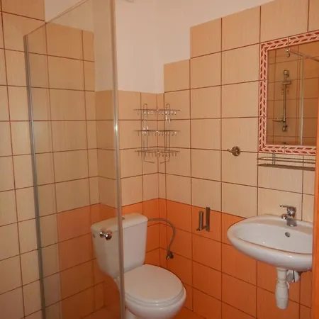 Willa Debki לינה וארוחת בוקר 3*